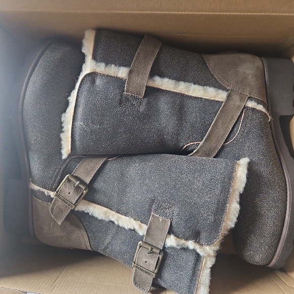 Bearpaw riding boots disstressed brown suede leather, sheep shearling Sara - Picture 6 of 7